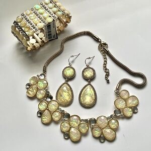 Luminous Jewelry Set, Necklace, Stretch Bracelet, Pierced Earrings